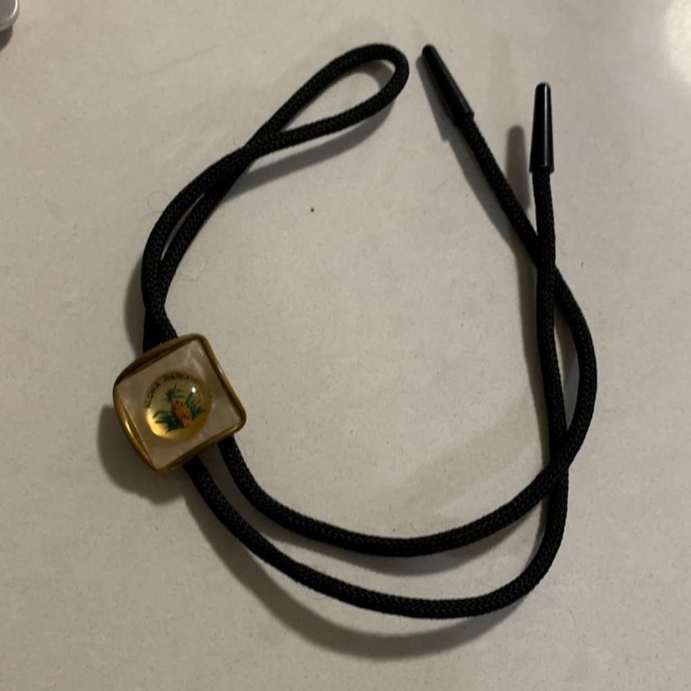 BOLO Tie 15” Textile Cord, Plastic Tip “Aloha Hawai”